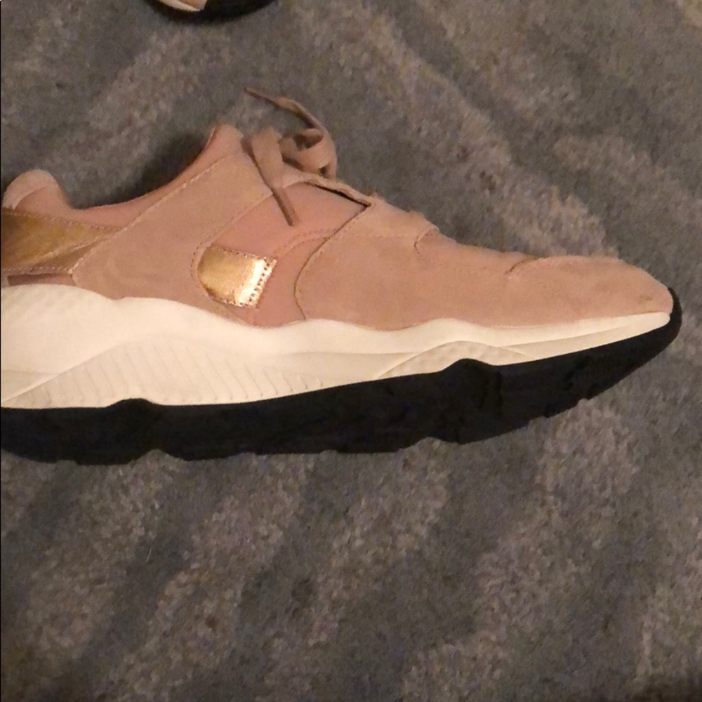 Pink platform shoes - Picture 2 of 3